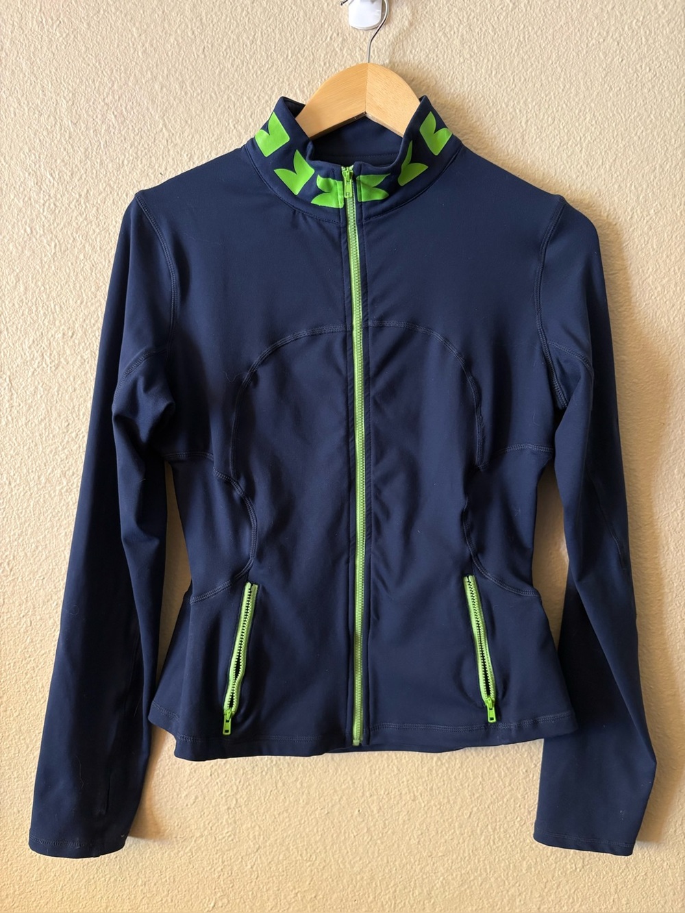 Seattle Seahawks 12th Man Active Jacket Women's Small Navy Full Zip